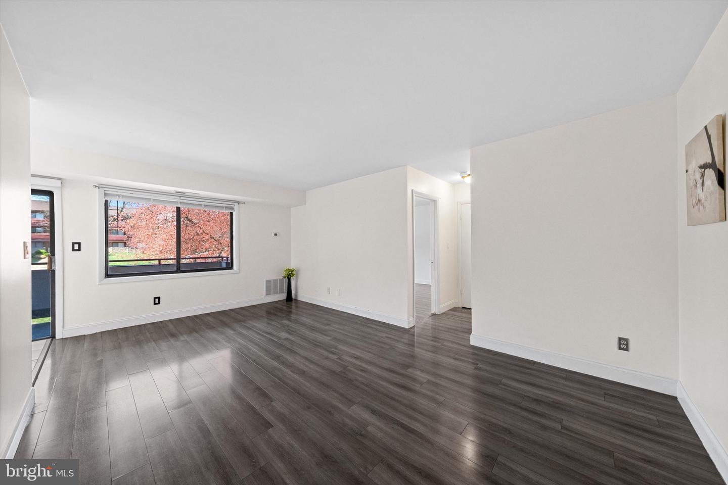 6441 RICHMOND HWY #201, ALEXANDRIA, Virginia 22306, 1 Bedroom Bedrooms, ,1 BathroomBathrooms,Residential,For sale,6441 RICHMOND HWY #201,VAFX2229750 MLS # VAFX2229750