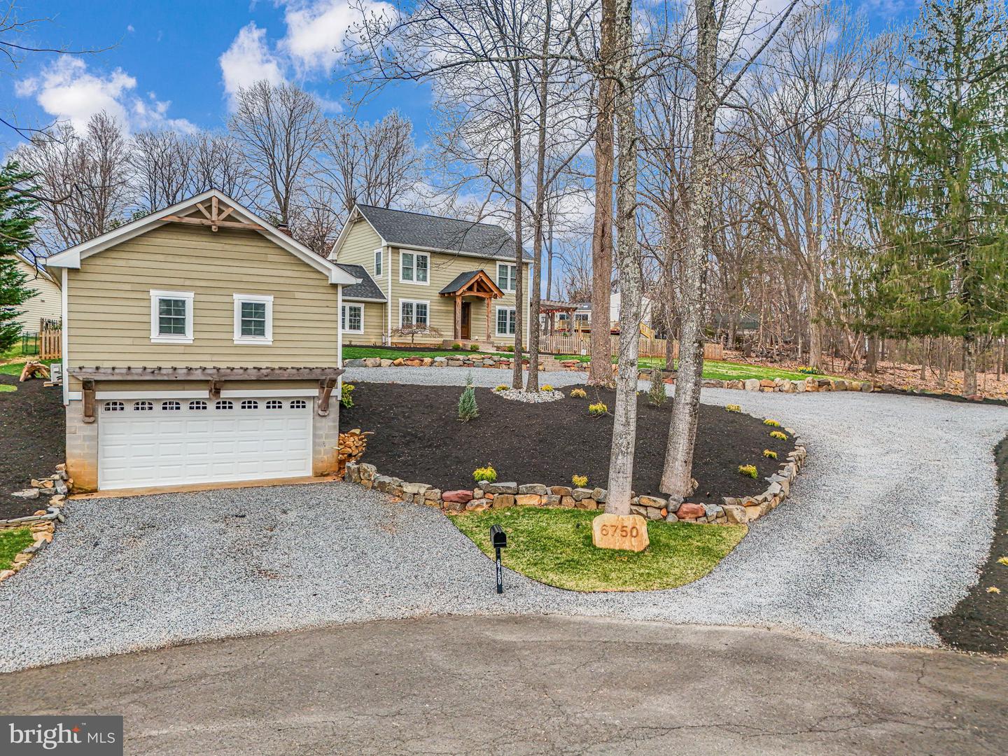 6750 STONEHURST CT, WARRENTON, Virginia 20187, 3 Bedrooms Bedrooms, ,2 BathroomsBathrooms,Residential,For sale,6750 STONEHURST CT,VAFQ2016036 MLS # VAFQ2016036