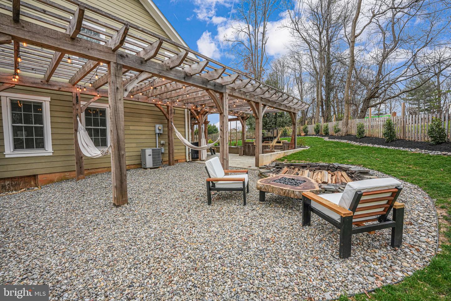 6750 STONEHURST CT, WARRENTON, Virginia 20187, 3 Bedrooms Bedrooms, ,2 BathroomsBathrooms,Residential,For sale,6750 STONEHURST CT,VAFQ2016036 MLS # VAFQ2016036