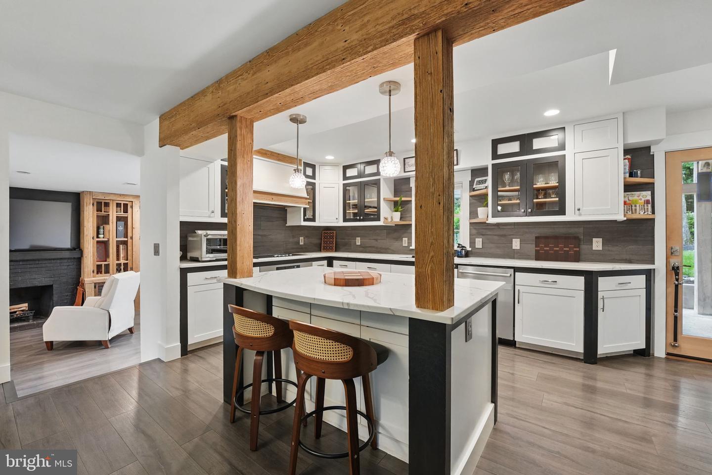 6750 STONEHURST CT, WARRENTON, Virginia 20187, 3 Bedrooms Bedrooms, ,2 BathroomsBathrooms,Residential,For sale,6750 STONEHURST CT,VAFQ2016036 MLS # VAFQ2016036