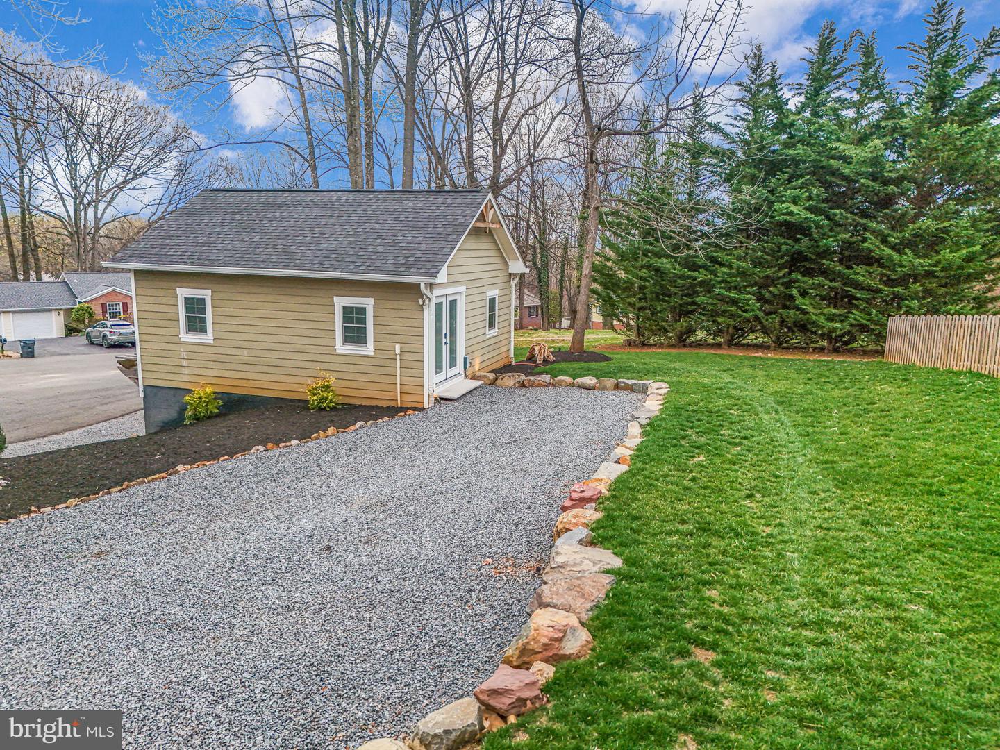6750 STONEHURST CT, WARRENTON, Virginia 20187, 3 Bedrooms Bedrooms, ,2 BathroomsBathrooms,Residential,For sale,6750 STONEHURST CT,VAFQ2016036 MLS # VAFQ2016036