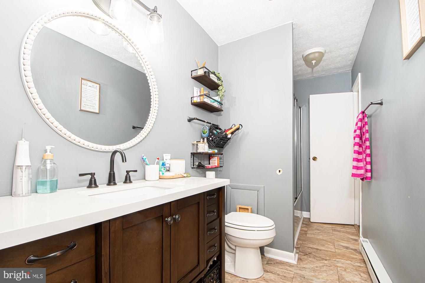 122 W 9TH ST, FRONT ROYAL, Virginia 22630, 3 Bedrooms Bedrooms, ,1 BathroomBathrooms,Residential,For sale,122 W 9TH ST,VAWR2010762 MLS # VAWR2010762