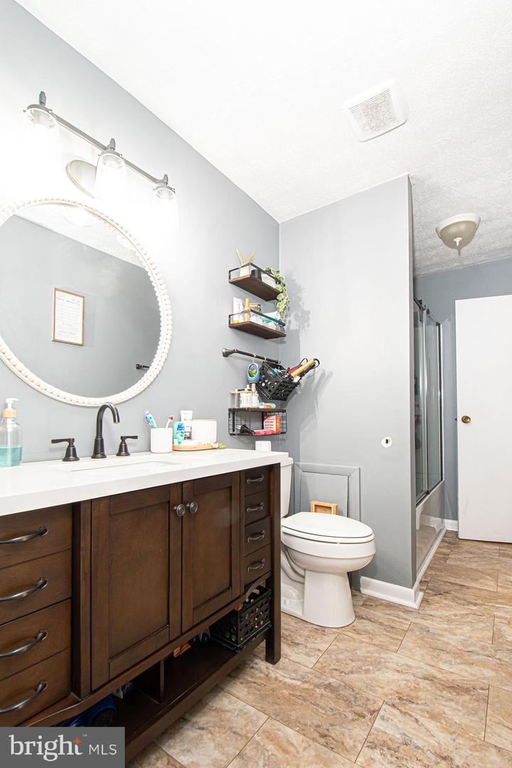 122 W 9TH ST, FRONT ROYAL, Virginia 22630, 3 Bedrooms Bedrooms, ,1 BathroomBathrooms,Residential,For sale,122 W 9TH ST,VAWR2010762 MLS # VAWR2010762