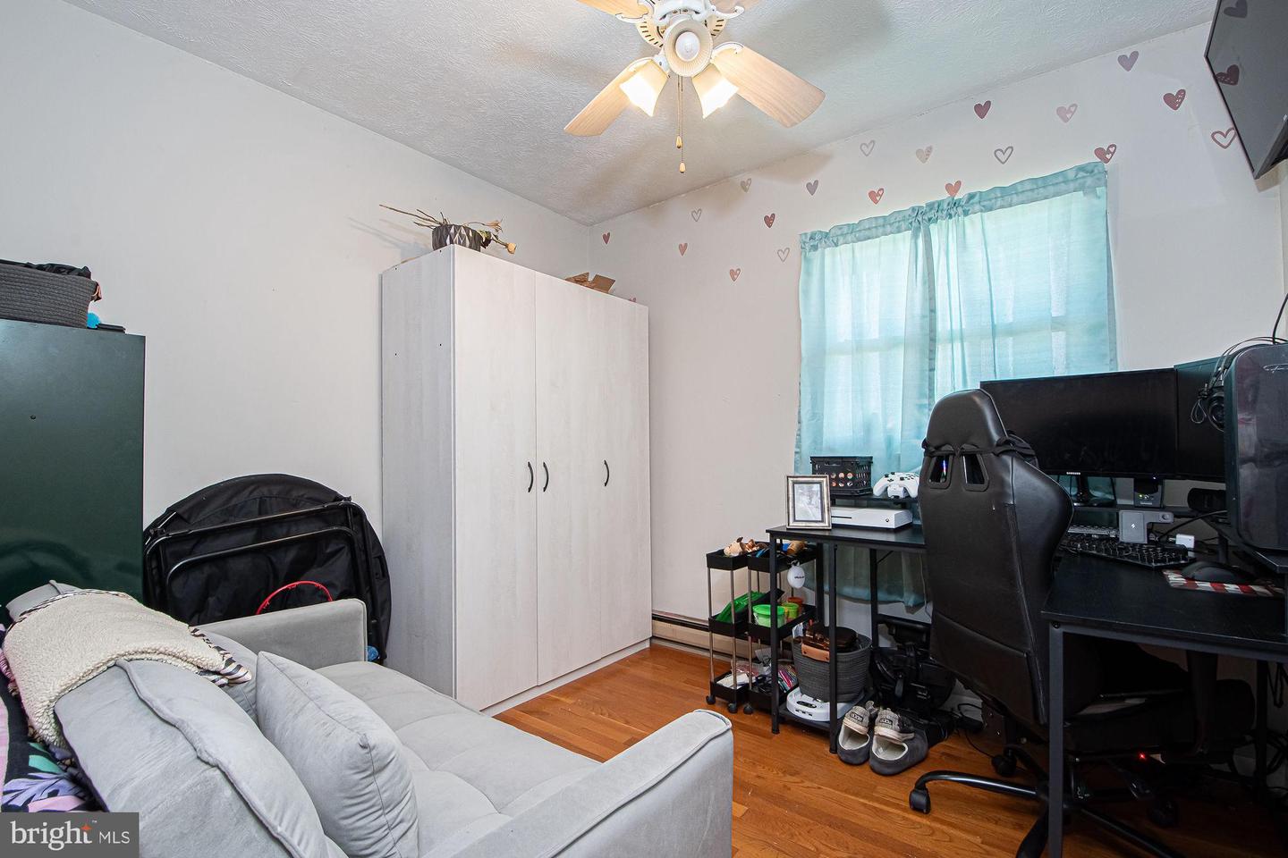 122 W 9TH ST, FRONT ROYAL, Virginia 22630, 3 Bedrooms Bedrooms, ,1 BathroomBathrooms,Residential,For sale,122 W 9TH ST,VAWR2010762 MLS # VAWR2010762
