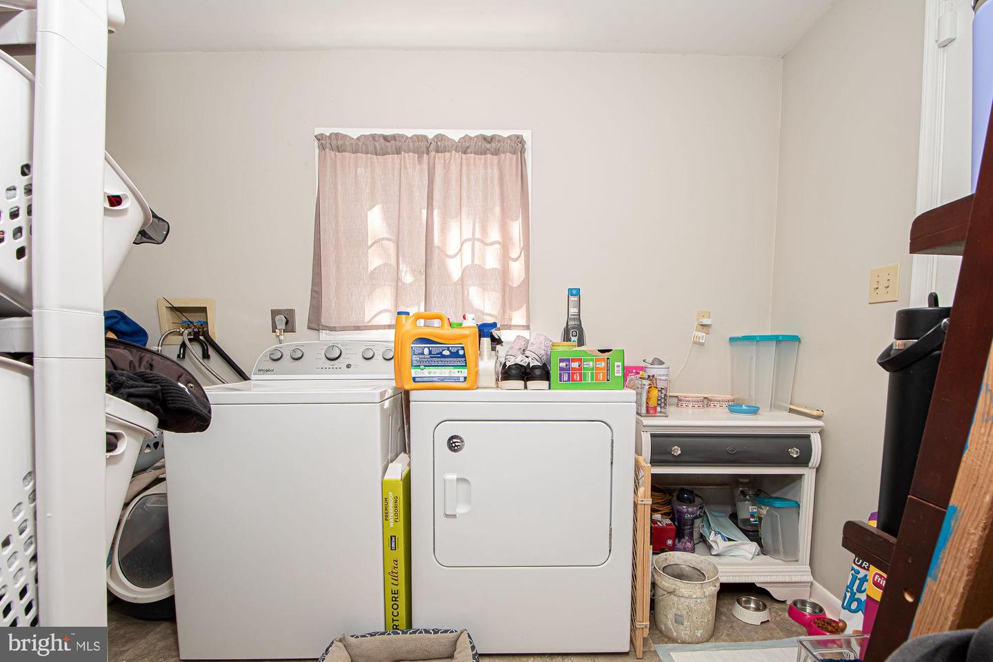 122 W 9TH ST, FRONT ROYAL, Virginia 22630, 3 Bedrooms Bedrooms, ,1 BathroomBathrooms,Residential,For sale,122 W 9TH ST,VAWR2010762 MLS # VAWR2010762