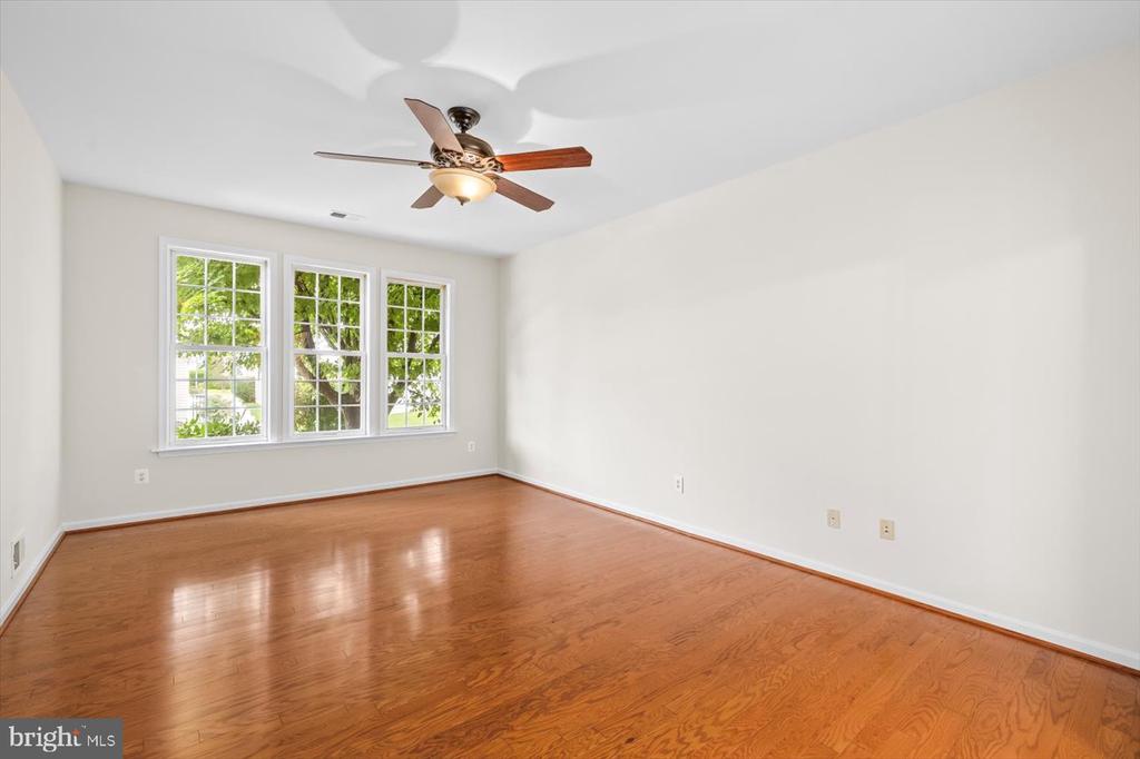 5307 W PHILIPPI PL, FREDERICKSBURG, Virginia 22407, 3 Bedrooms Bedrooms, ,3 BathroomsBathrooms,Residential,5307 W PHILIPPI PL,VASP2034072 MLS # VASP2034072