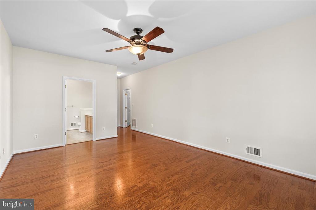 5307 W PHILIPPI PL, FREDERICKSBURG, Virginia 22407, 3 Bedrooms Bedrooms, ,3 BathroomsBathrooms,Residential,5307 W PHILIPPI PL,VASP2034072 MLS # VASP2034072