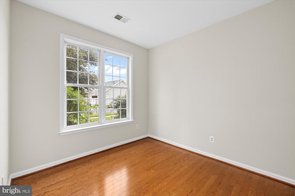 5307 W PHILIPPI PL, FREDERICKSBURG, Virginia 22407, 3 Bedrooms Bedrooms, ,3 BathroomsBathrooms,Residential,5307 W PHILIPPI PL,VASP2034072 MLS # VASP2034072