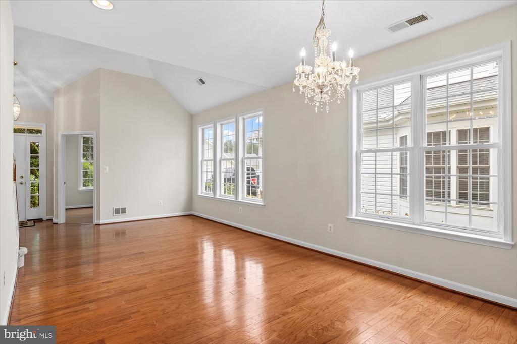 5307 W PHILIPPI PL, FREDERICKSBURG, Virginia 22407, 3 Bedrooms Bedrooms, ,3 BathroomsBathrooms,Residential,5307 W PHILIPPI PL,VASP2034072 MLS # VASP2034072