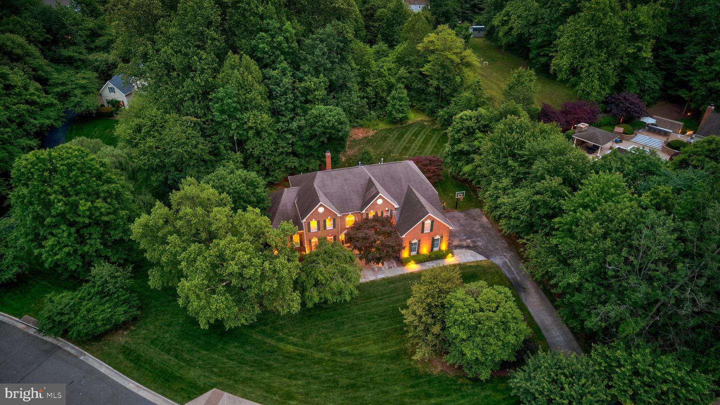 1011 PRESERVE CT, GREAT FALLS, Virginia 22066, 5 Bedrooms Bedrooms, ,5 BathroomsBathrooms,Residential,For sale,1011 PRESERVE CT,VAFX2234180 MLS # VAFX2234180