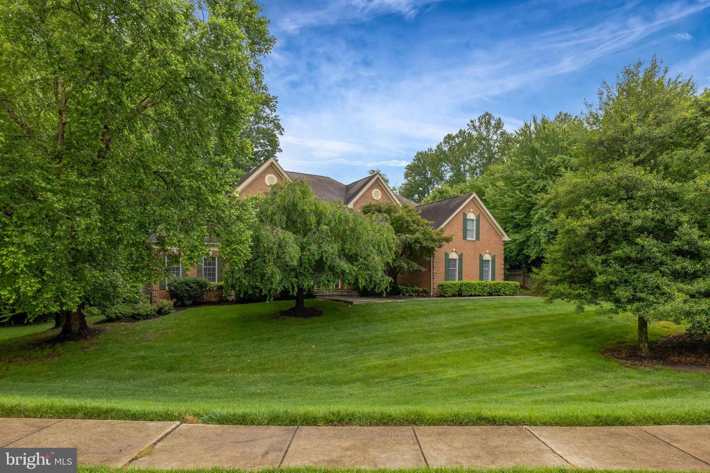 1011 PRESERVE CT, GREAT FALLS, Virginia 22066, 5 Bedrooms Bedrooms, ,5 BathroomsBathrooms,Residential,For sale,1011 PRESERVE CT,VAFX2234180 MLS # VAFX2234180