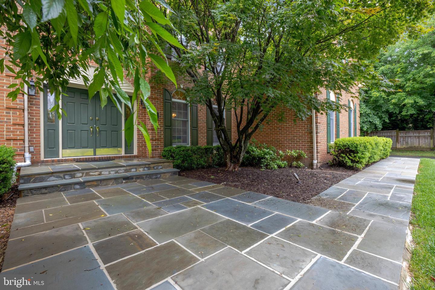 1011 PRESERVE CT, GREAT FALLS, Virginia 22066, 5 Bedrooms Bedrooms, ,5 BathroomsBathrooms,Residential,For sale,1011 PRESERVE CT,VAFX2234180 MLS # VAFX2234180