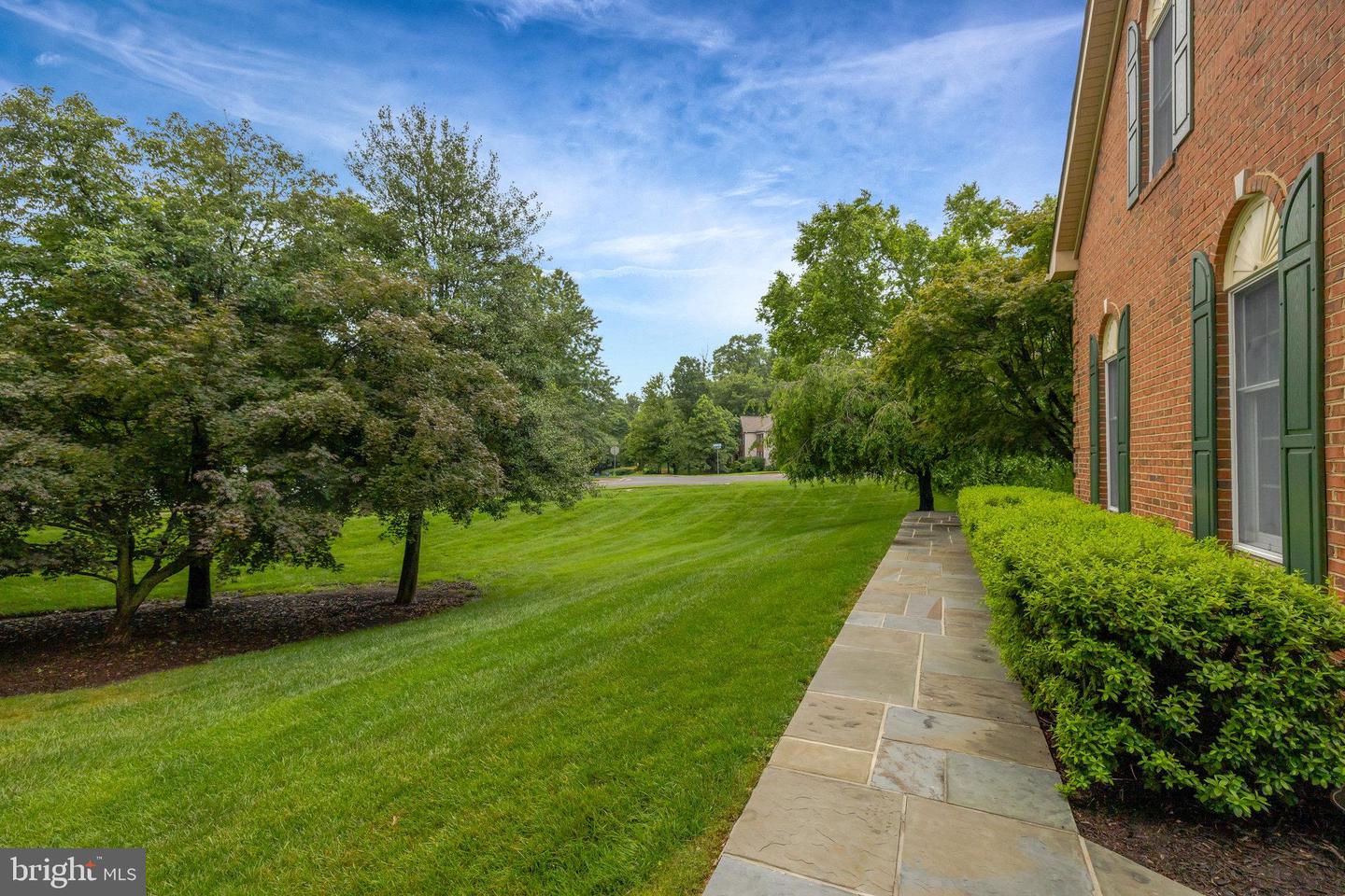 1011 PRESERVE CT, GREAT FALLS, Virginia 22066, 5 Bedrooms Bedrooms, ,5 BathroomsBathrooms,Residential,For sale,1011 PRESERVE CT,VAFX2234180 MLS # VAFX2234180