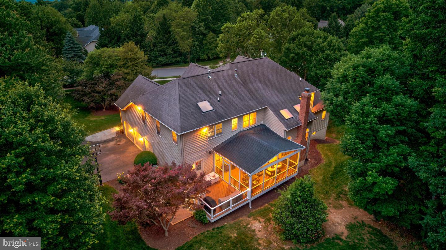 1011 PRESERVE CT, GREAT FALLS, Virginia 22066, 5 Bedrooms Bedrooms, ,5 BathroomsBathrooms,Residential,For sale,1011 PRESERVE CT,VAFX2234180 MLS # VAFX2234180