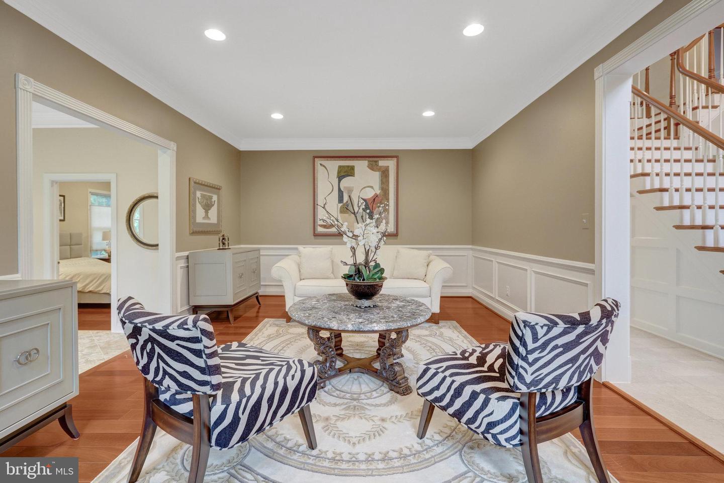 1011 PRESERVE CT, GREAT FALLS, Virginia 22066, 5 Bedrooms Bedrooms, ,5 BathroomsBathrooms,Residential,For sale,1011 PRESERVE CT,VAFX2234180 MLS # VAFX2234180
