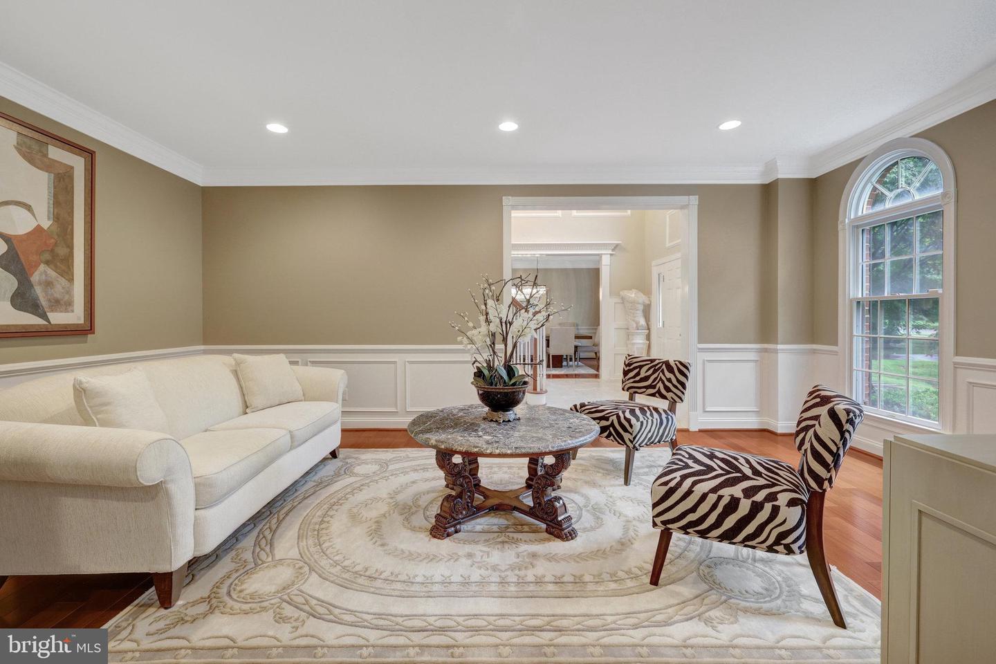 1011 PRESERVE CT, GREAT FALLS, Virginia 22066, 5 Bedrooms Bedrooms, ,5 BathroomsBathrooms,Residential,For sale,1011 PRESERVE CT,VAFX2234180 MLS # VAFX2234180