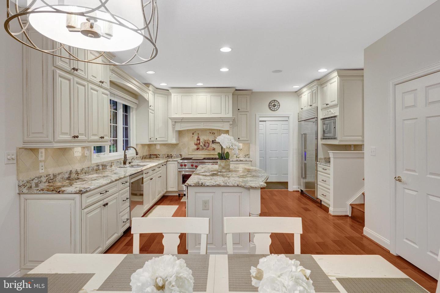 1011 PRESERVE CT, GREAT FALLS, Virginia 22066, 5 Bedrooms Bedrooms, ,5 BathroomsBathrooms,Residential,For sale,1011 PRESERVE CT,VAFX2234180 MLS # VAFX2234180