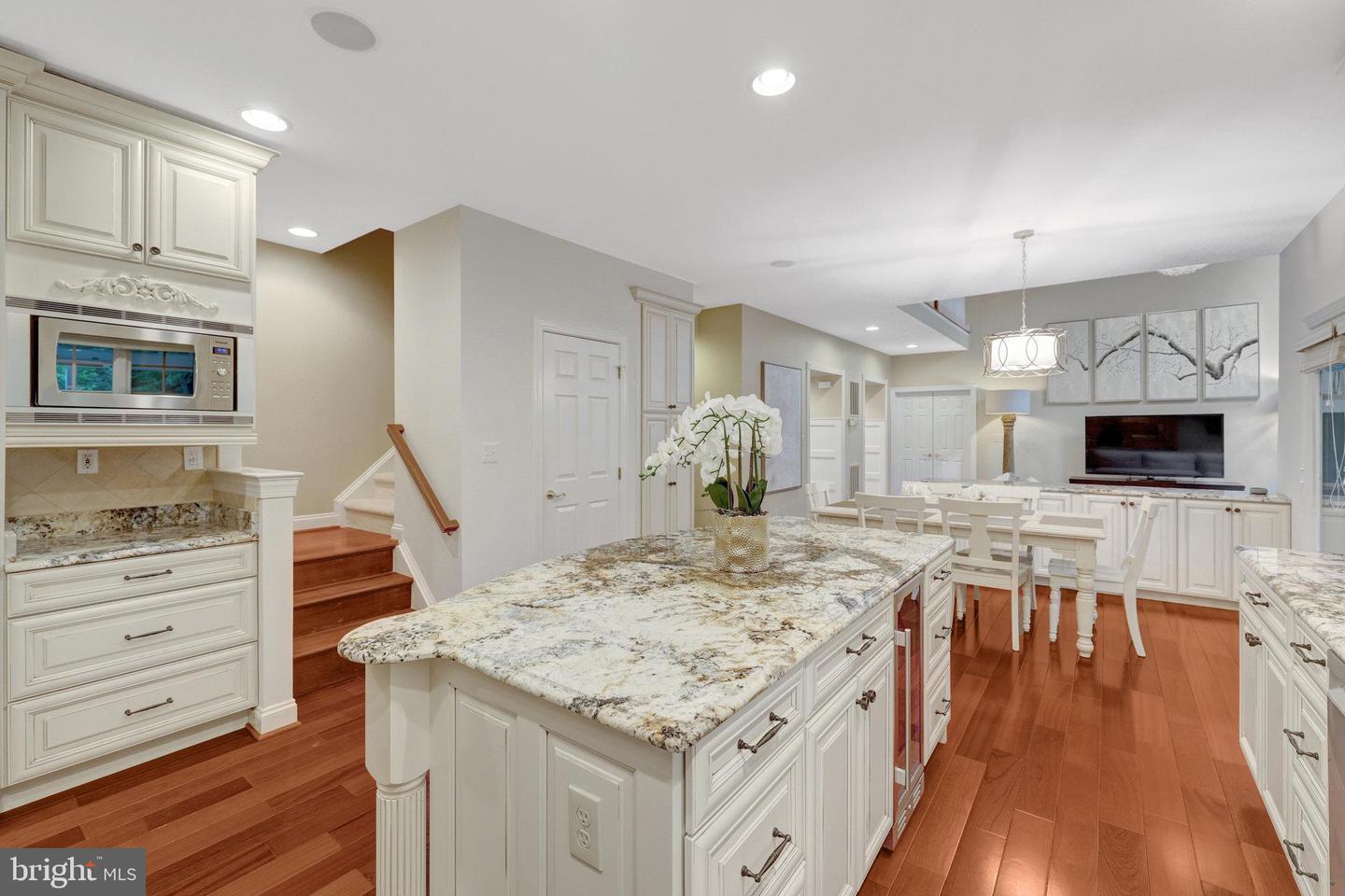 1011 PRESERVE CT, GREAT FALLS, Virginia 22066, 5 Bedrooms Bedrooms, ,5 BathroomsBathrooms,Residential,For sale,1011 PRESERVE CT,VAFX2234180 MLS # VAFX2234180