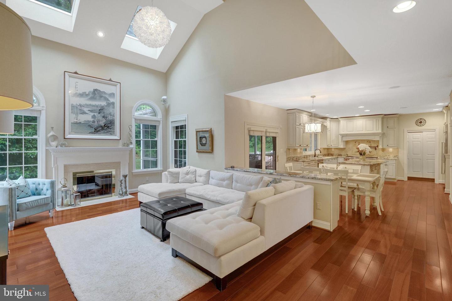 1011 PRESERVE CT, GREAT FALLS, Virginia 22066, 5 Bedrooms Bedrooms, ,5 BathroomsBathrooms,Residential,For sale,1011 PRESERVE CT,VAFX2234180 MLS # VAFX2234180