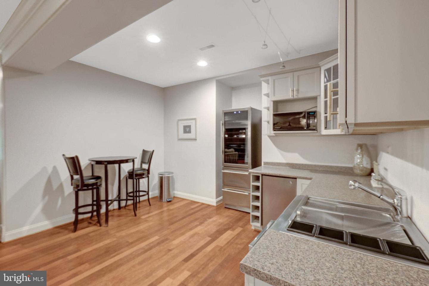 1011 PRESERVE CT, GREAT FALLS, Virginia 22066, 5 Bedrooms Bedrooms, ,5 BathroomsBathrooms,Residential,For sale,1011 PRESERVE CT,VAFX2234180 MLS # VAFX2234180