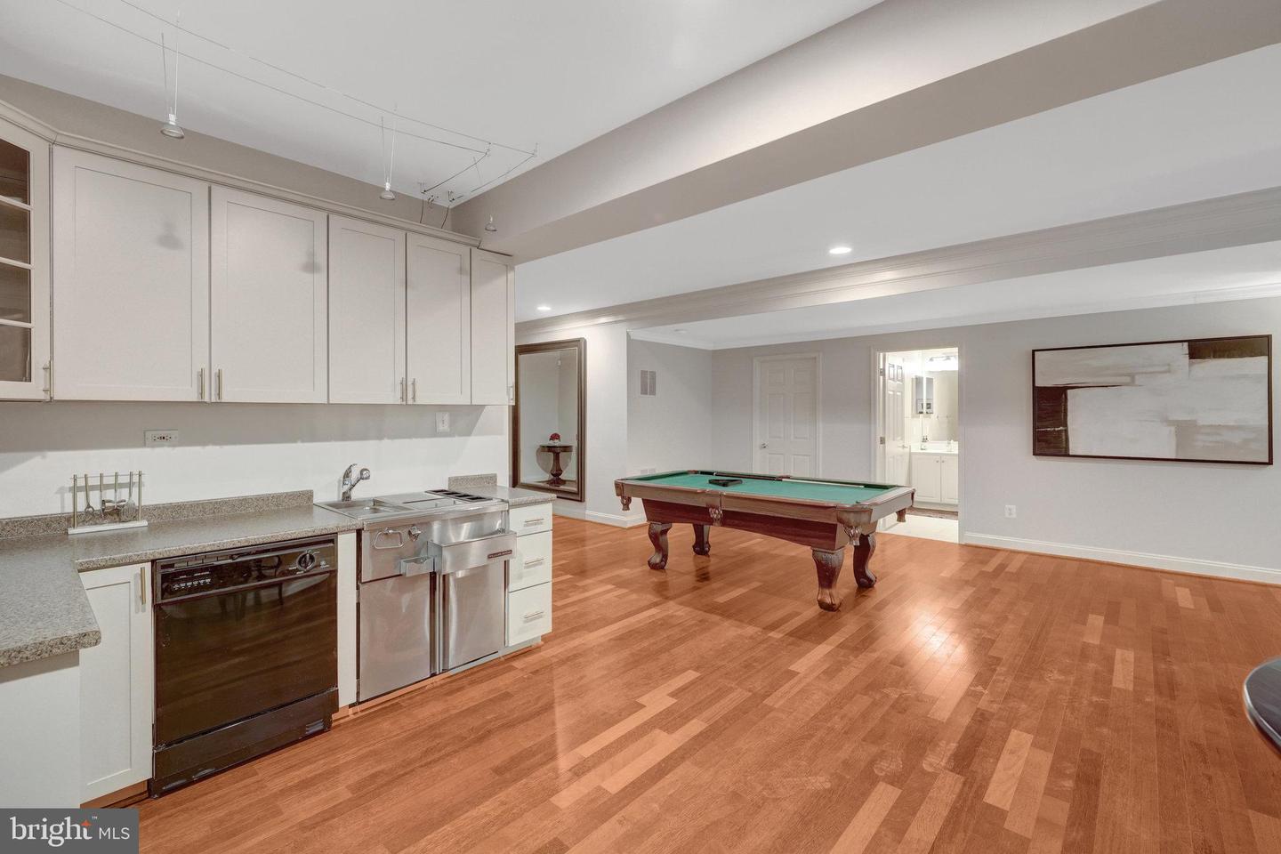 1011 PRESERVE CT, GREAT FALLS, Virginia 22066, 5 Bedrooms Bedrooms, ,5 BathroomsBathrooms,Residential,For sale,1011 PRESERVE CT,VAFX2234180 MLS # VAFX2234180