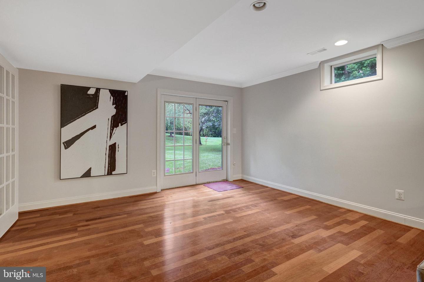 1011 PRESERVE CT, GREAT FALLS, Virginia 22066, 5 Bedrooms Bedrooms, ,5 BathroomsBathrooms,Residential,For sale,1011 PRESERVE CT,VAFX2234180 MLS # VAFX2234180
