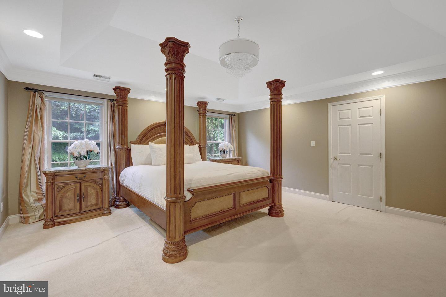 1011 PRESERVE CT, GREAT FALLS, Virginia 22066, 5 Bedrooms Bedrooms, ,5 BathroomsBathrooms,Residential,For sale,1011 PRESERVE CT,VAFX2234180 MLS # VAFX2234180