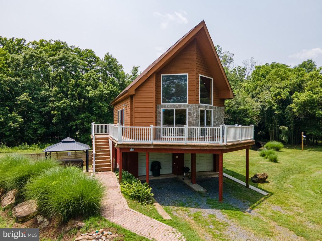 1215 FORT STOVER RD, LURAY, Virginia 22835, 4 Bedrooms Bedrooms, ,3 BathroomsBathrooms,Residential,1215 FORT STOVER RD,VAPA2005036 MLS # VAPA2005036