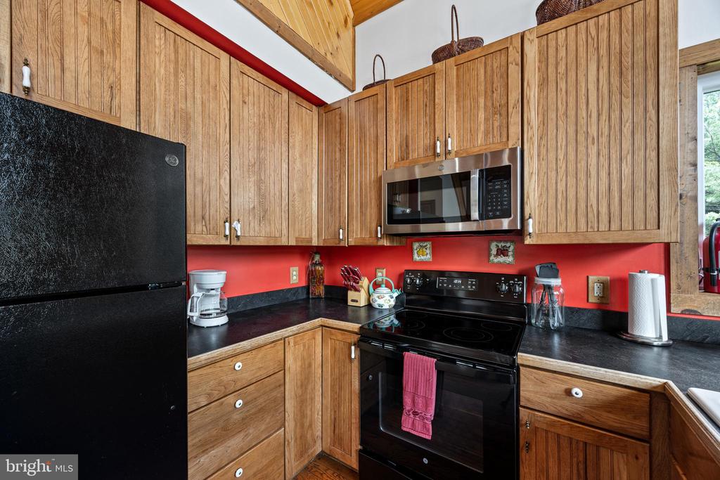1215 FORT STOVER RD, LURAY, Virginia 22835, 4 Bedrooms Bedrooms, ,3 BathroomsBathrooms,Residential,1215 FORT STOVER RD,VAPA2005036 MLS # VAPA2005036