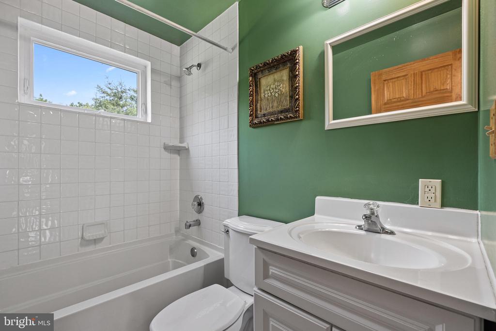 1215 FORT STOVER RD, LURAY, Virginia 22835, 4 Bedrooms Bedrooms, ,3 BathroomsBathrooms,Residential,1215 FORT STOVER RD,VAPA2005036 MLS # VAPA2005036