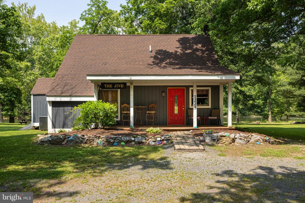 1215 FORT STOVER RD, LURAY, Virginia 22835, 4 Bedrooms Bedrooms, ,3 BathroomsBathrooms,Residential,1215 FORT STOVER RD,VAPA2005036 MLS # VAPA2005036