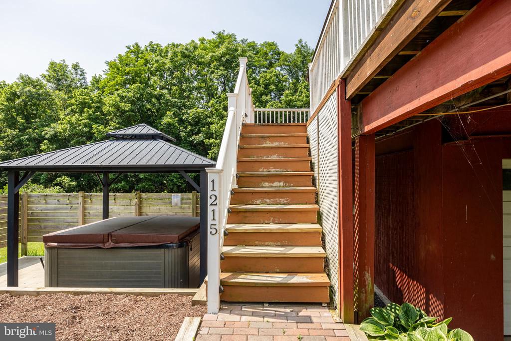 1215 FORT STOVER RD, LURAY, Virginia 22835, 4 Bedrooms Bedrooms, ,3 BathroomsBathrooms,Residential,1215 FORT STOVER RD,VAPA2005036 MLS # VAPA2005036