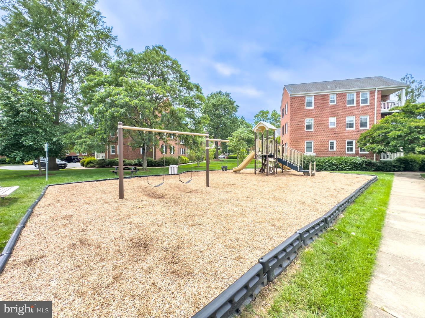 6618 BOULEVARD VW #C1, ALEXANDRIA, Virginia 22307, 2 Bedrooms Bedrooms, ,1 BathroomBathrooms,Residential,For sale,6618 BOULEVARD VW #C1,VAFX2237830 MLS # VAFX2237830