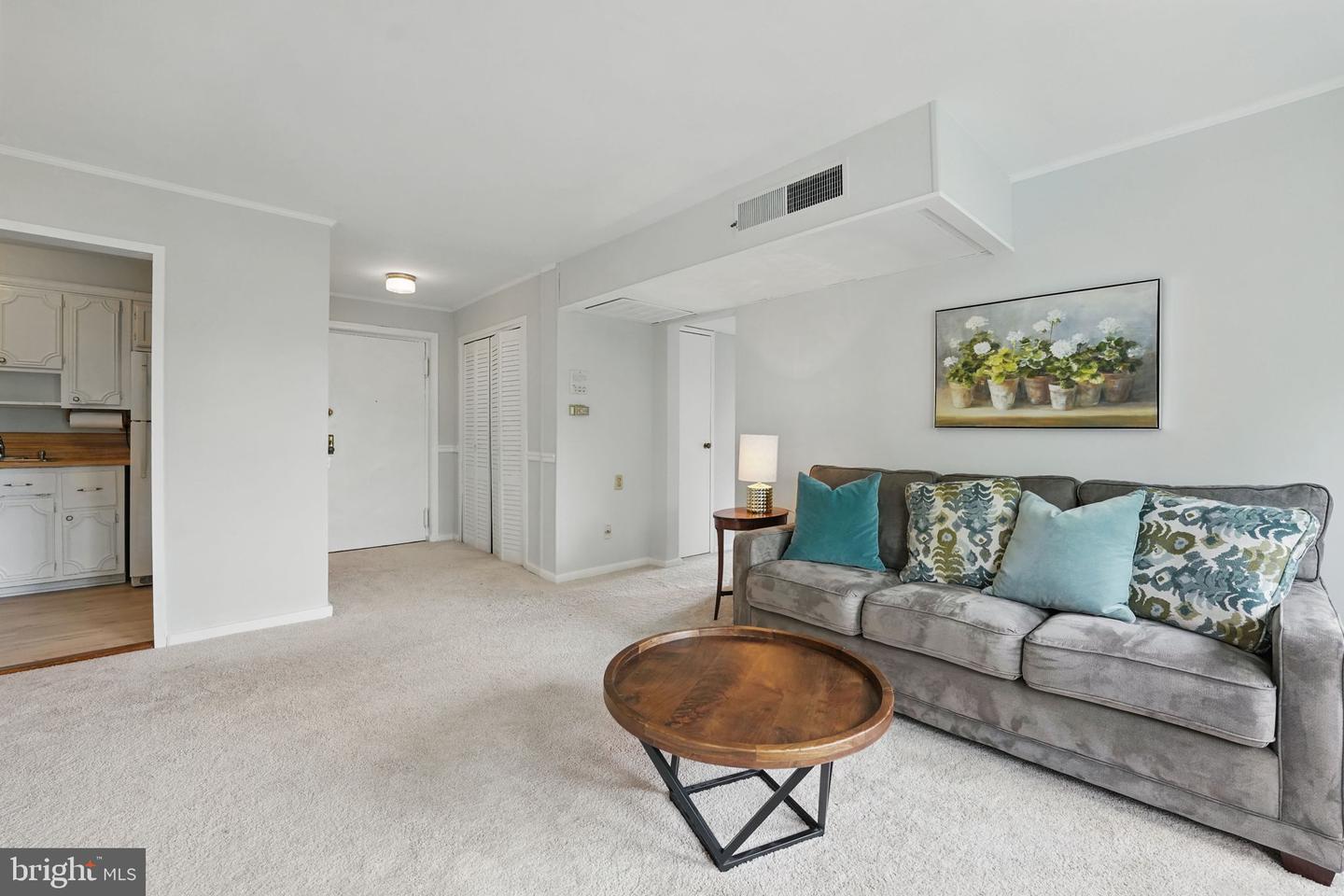 6618 BOULEVARD VW #C1, ALEXANDRIA, Virginia 22307, 2 Bedrooms Bedrooms, ,1 BathroomBathrooms,Residential,For sale,6618 BOULEVARD VW #C1,VAFX2237830 MLS # VAFX2237830