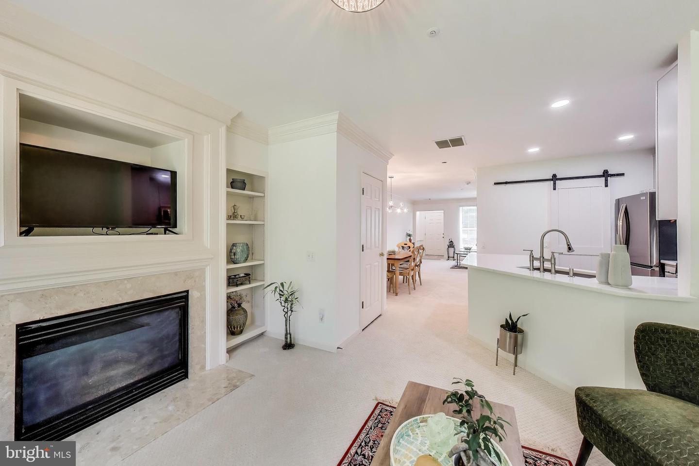 5922 TERRAPIN PL #5922, ALEXANDRIA, Virginia 22310, 2 Bedrooms Bedrooms, ,2 BathroomsBathrooms,Residential,For sale,5922 TERRAPIN PL #5922,VAFX2238080 MLS # VAFX2238080