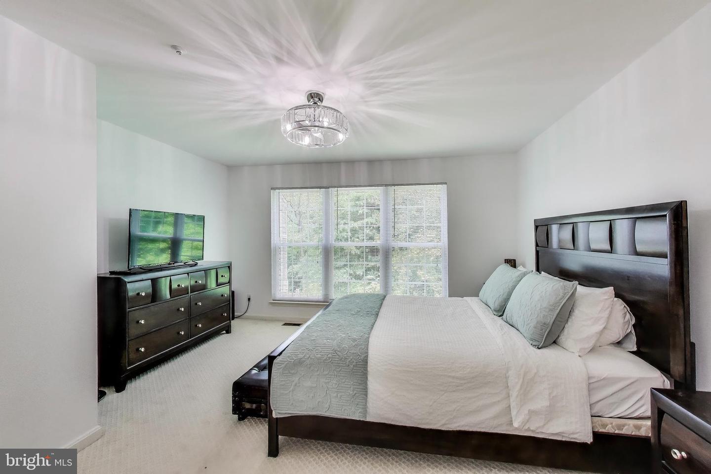 5922 TERRAPIN PL #5922, ALEXANDRIA, Virginia 22310, 2 Bedrooms Bedrooms, ,2 BathroomsBathrooms,Residential,For sale,5922 TERRAPIN PL #5922,VAFX2238080 MLS # VAFX2238080