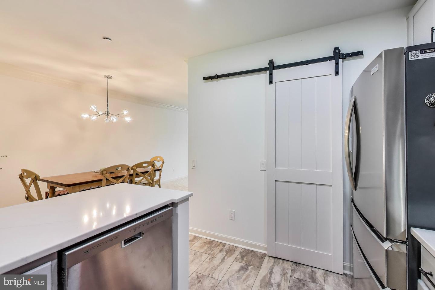 5922 TERRAPIN PL #5922, ALEXANDRIA, Virginia 22310, 2 Bedrooms Bedrooms, ,2 BathroomsBathrooms,Residential,For sale,5922 TERRAPIN PL #5922,VAFX2238080 MLS # VAFX2238080