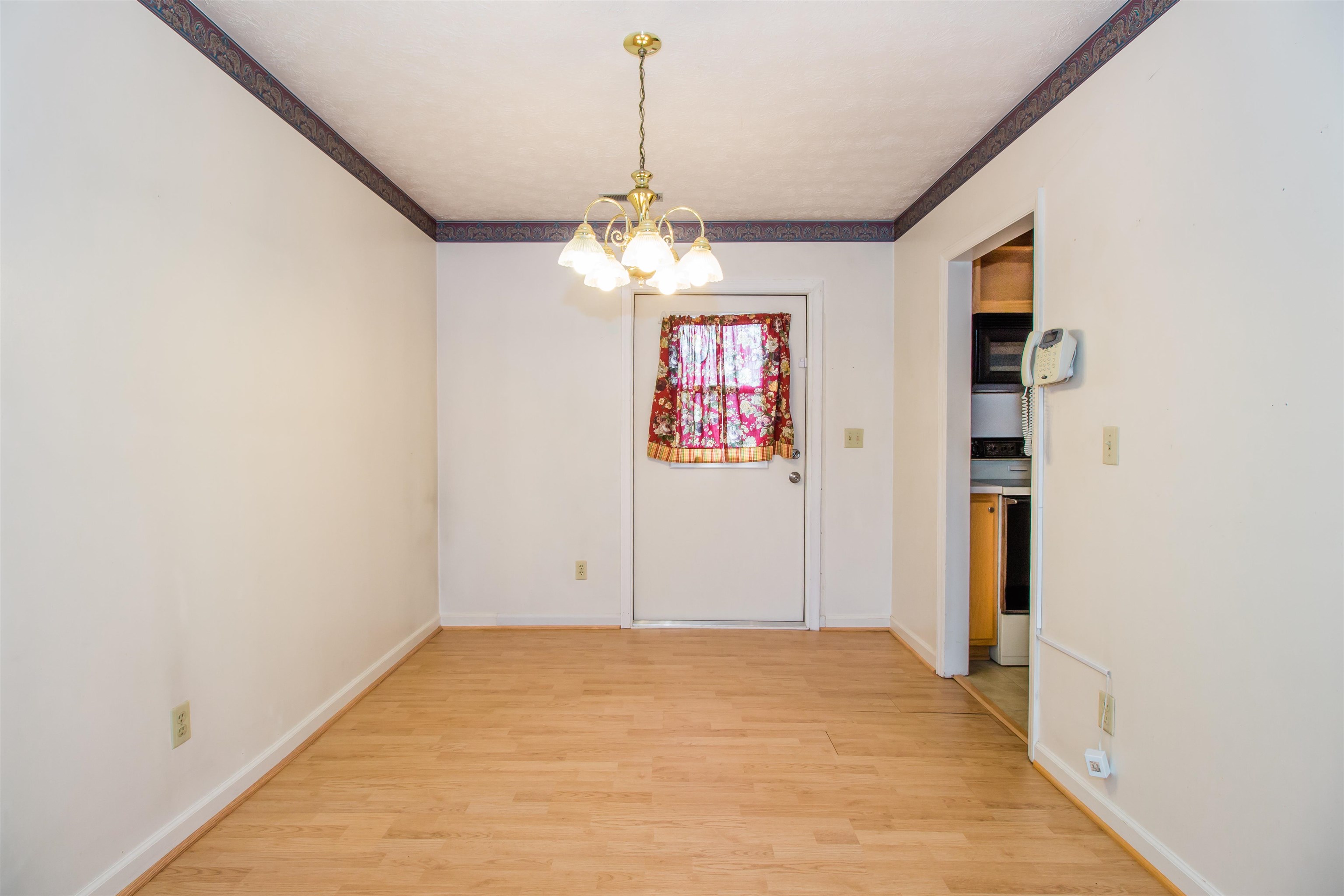 107 CENTURY VILLAGE, NEW MARKET, Virginia 22844, 2 Bedrooms Bedrooms, ,1 BathroomBathrooms,Residential,107 CENTURY VILLAGE,665880 MLS # 665880