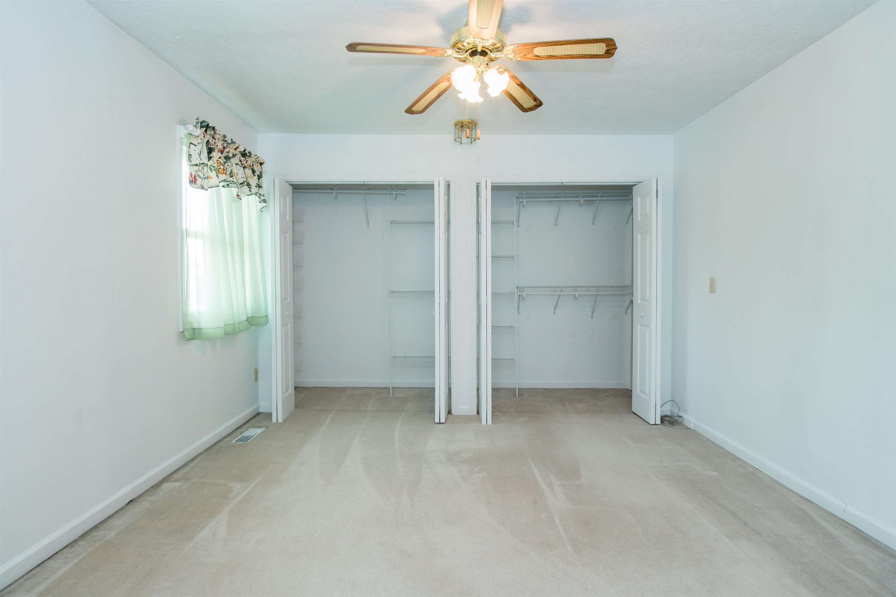 107 CENTURY VILLAGE, NEW MARKET, Virginia 22844, 2 Bedrooms Bedrooms, ,1 BathroomBathrooms,Residential,107 CENTURY VILLAGE,665880 MLS # 665880