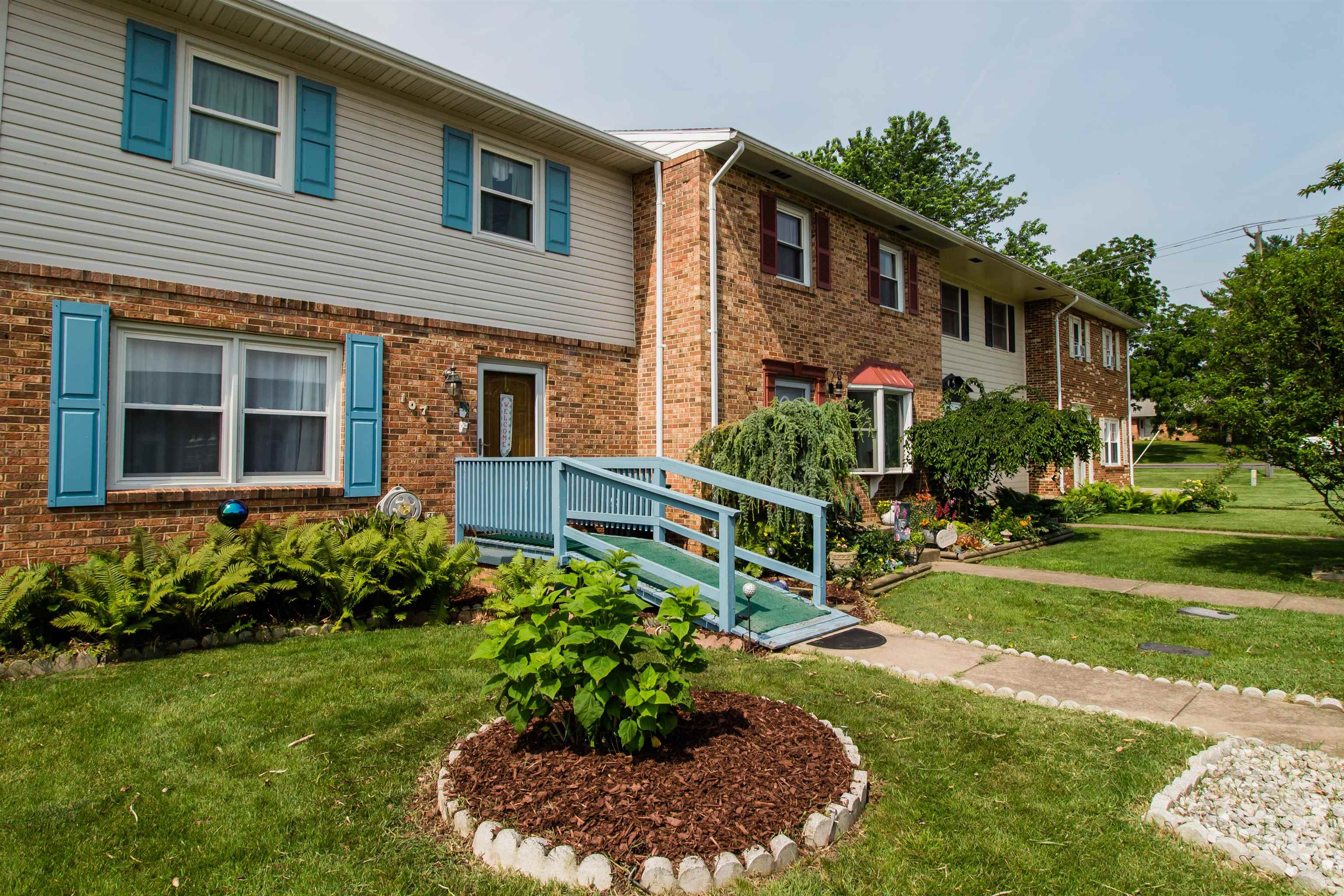 107 CENTURY VILLAGE, NEW MARKET, Virginia 22844, 2 Bedrooms Bedrooms, ,1 BathroomBathrooms,Residential,107 CENTURY VILLAGE,665880 MLS # 665880
