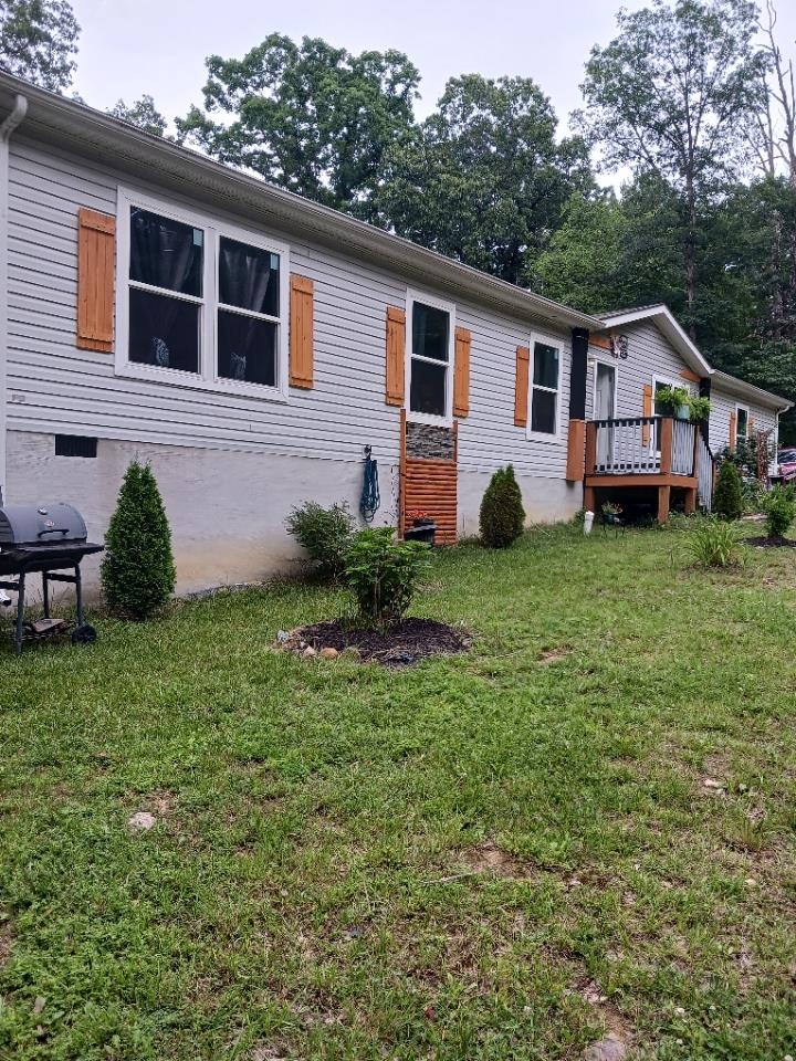 2749 E LEE HWY, NEW MARKET, Virginia 22844, 4 Bedrooms Bedrooms, ,2 BathroomsBathrooms,Residential,2749 E LEE HWY,665884 MLS # 665884