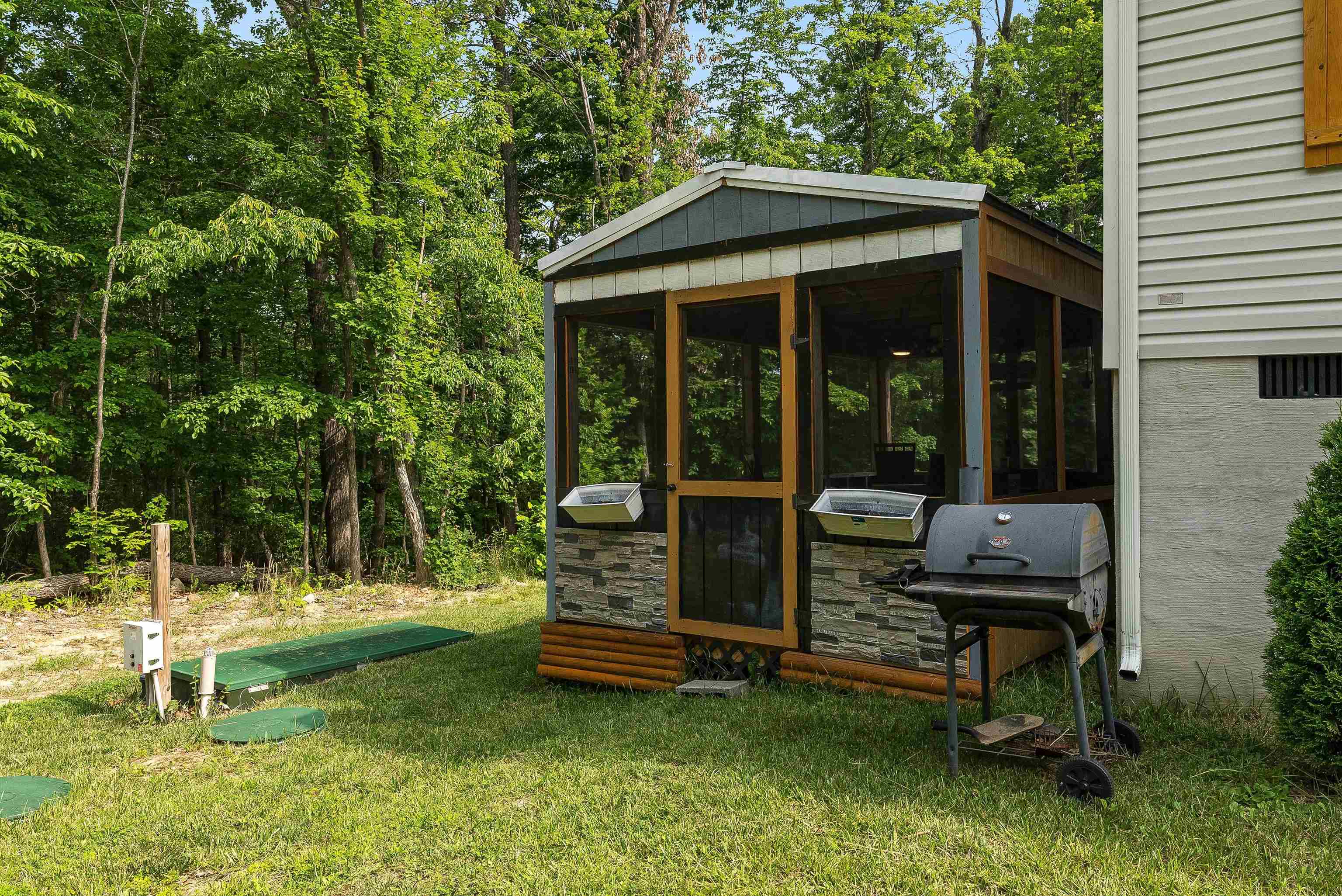 2749 E LEE HWY, NEW MARKET, Virginia 22844, 4 Bedrooms Bedrooms, ,2 BathroomsBathrooms,Residential,2749 E LEE HWY,665884 MLS # 665884