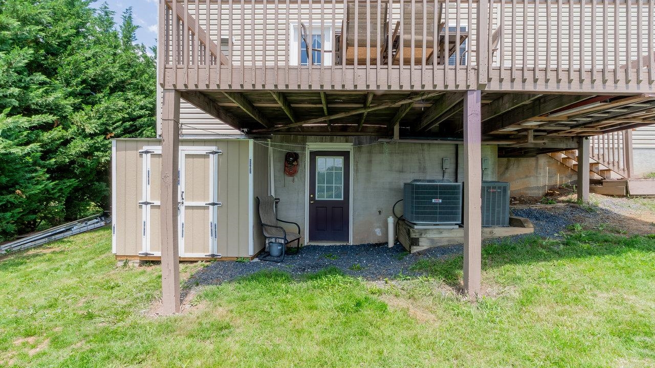 1411 SHENSTONE DR, HARRISONBURG, Virginia 22802, 4 Bedrooms Bedrooms, ,3 BathroomsBathrooms,Residential,1411 SHENSTONE DR,665893 MLS # 665893