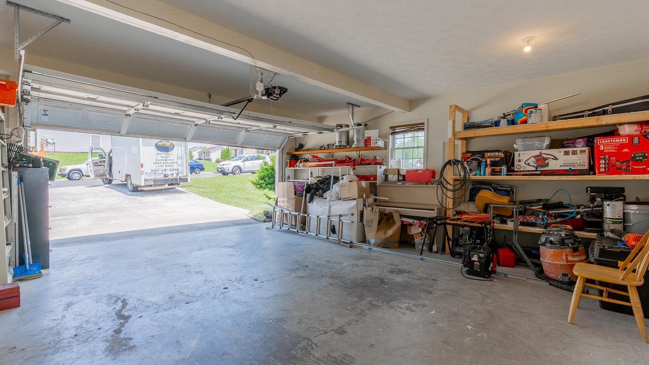 1411 SHENSTONE DR, HARRISONBURG, Virginia 22802, 4 Bedrooms Bedrooms, ,3 BathroomsBathrooms,Residential,1411 SHENSTONE DR,665893 MLS # 665893