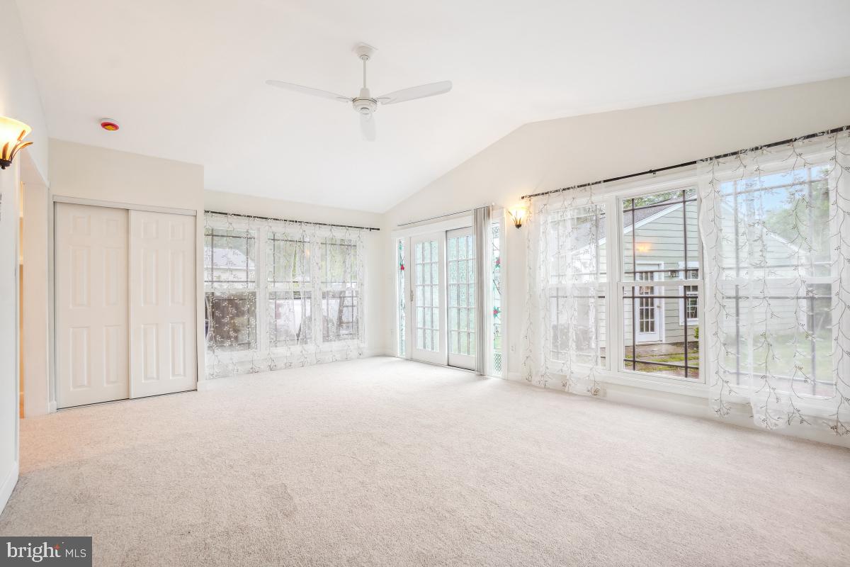 905 BURKE DR, WOODBRIDGE, Virginia 22191, 3 Bedrooms Bedrooms, ,2 BathroomsBathrooms,Residential,For sale,905 BURKE DR,VAPW2094038 MLS # VAPW2094038