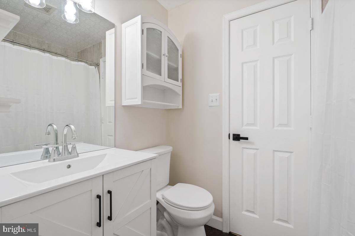 905 BURKE DR, WOODBRIDGE, Virginia 22191, 3 Bedrooms Bedrooms, ,2 BathroomsBathrooms,Residential,For sale,905 BURKE DR,VAPW2094038 MLS # VAPW2094038