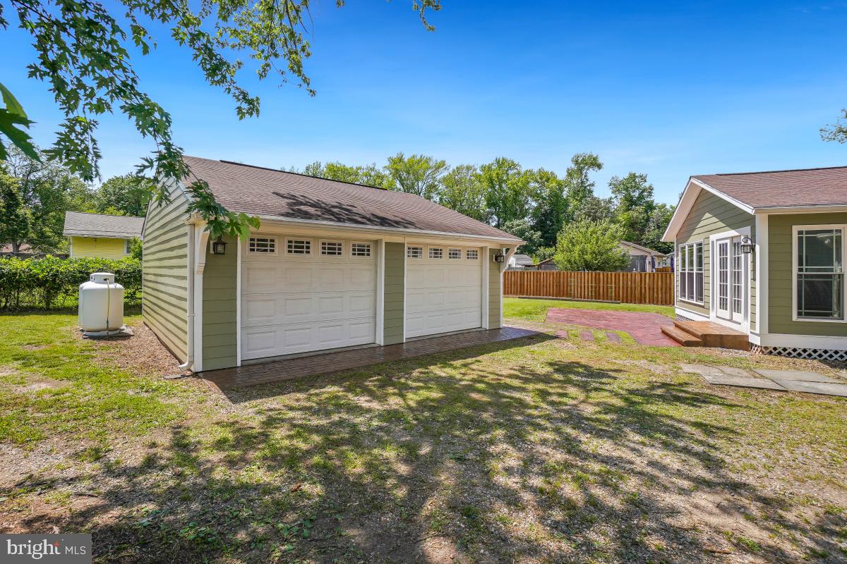 905 BURKE DR, WOODBRIDGE, Virginia 22191, 3 Bedrooms Bedrooms, ,2 BathroomsBathrooms,Residential,For sale,905 BURKE DR,VAPW2094038 MLS # VAPW2094038