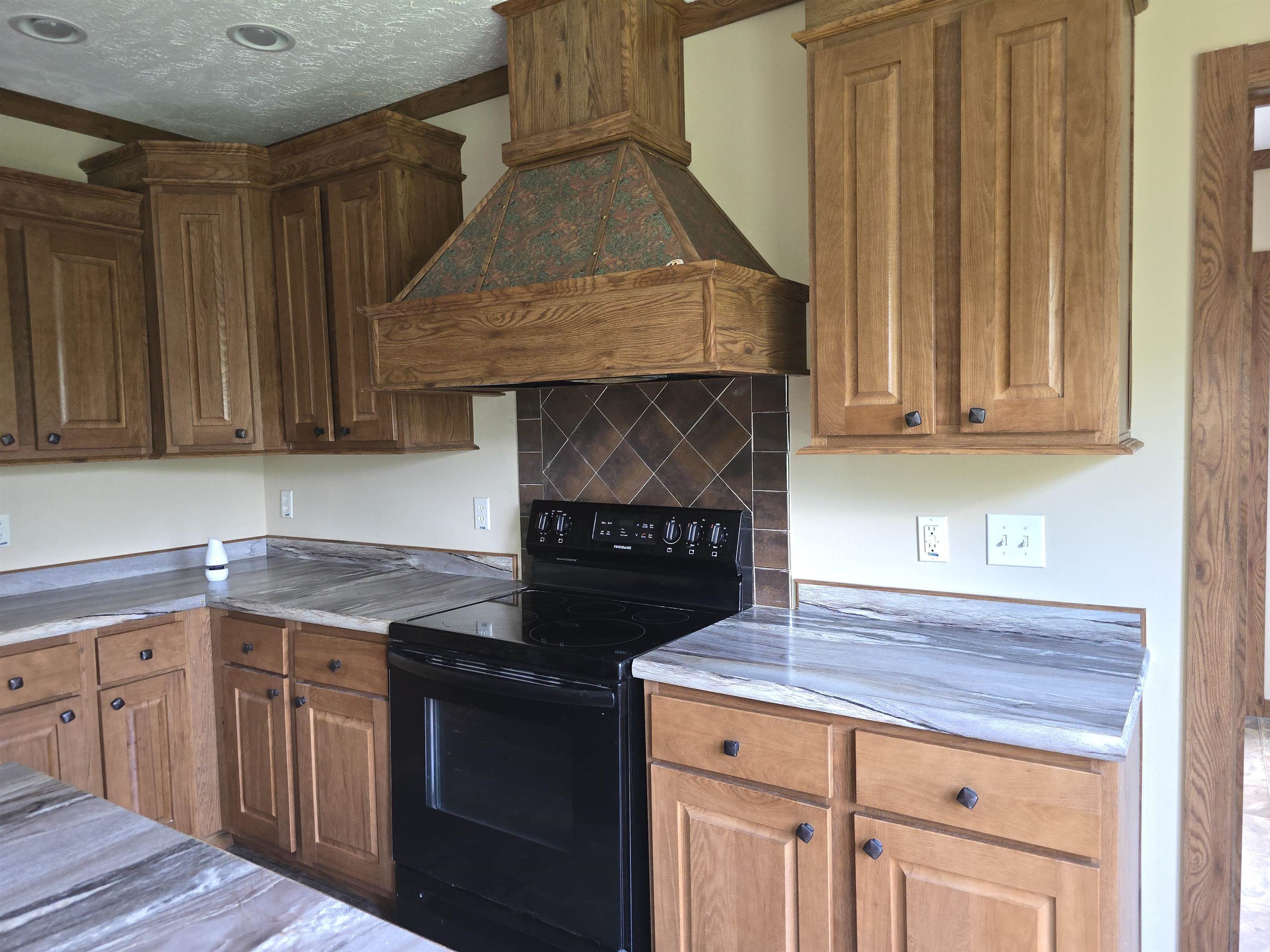 41 SCENIC HILLS DR, WAYNESBORO, Virginia 22980, 3 Bedrooms Bedrooms, ,2 BathroomsBathrooms,Residential,41 SCENIC HILLS DR,665900 MLS # 665900
