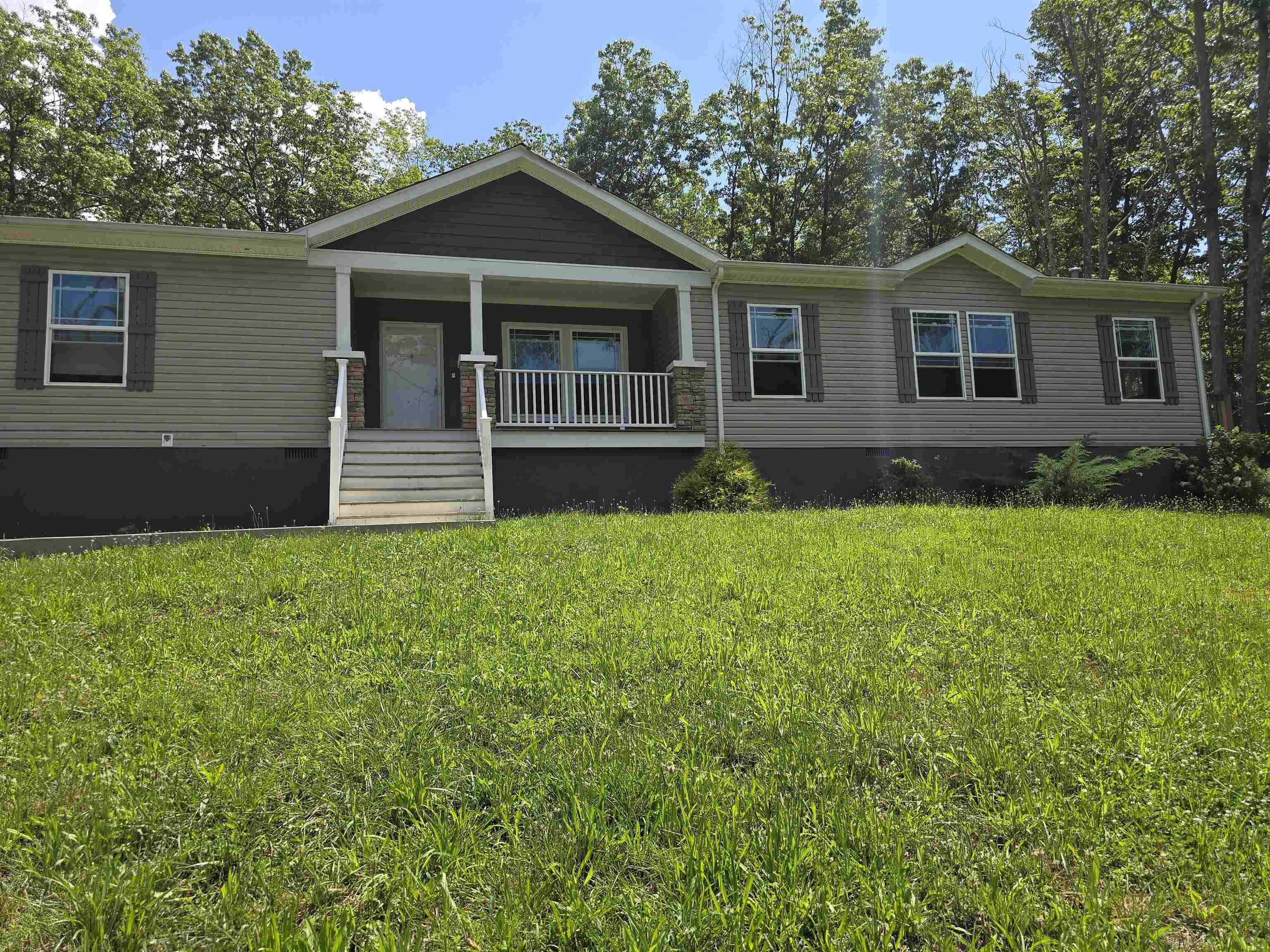 41 SCENIC HILLS DR, WAYNESBORO, Virginia 22980, 3 Bedrooms Bedrooms, ,2 BathroomsBathrooms,Residential,41 SCENIC HILLS DR,665900 MLS # 665900
