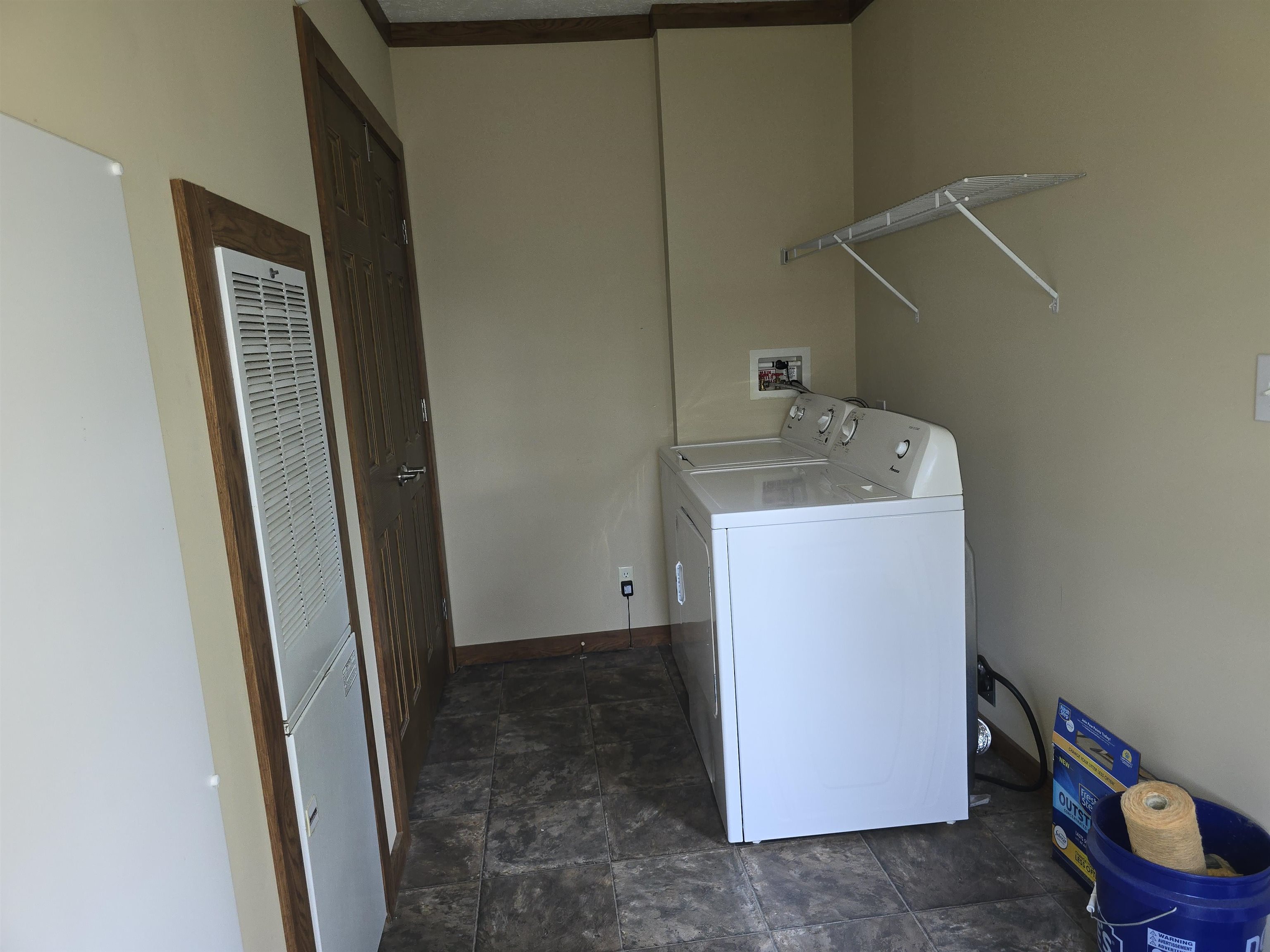 41 SCENIC HILLS DR, WAYNESBORO, Virginia 22980, 3 Bedrooms Bedrooms, ,2 BathroomsBathrooms,Residential,41 SCENIC HILLS DR,665900 MLS # 665900